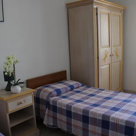 Cc Direttamente Nella Spiaggia Della Cinta Location Meravigliosa Vista E Posizione Mozzafiato Villa *